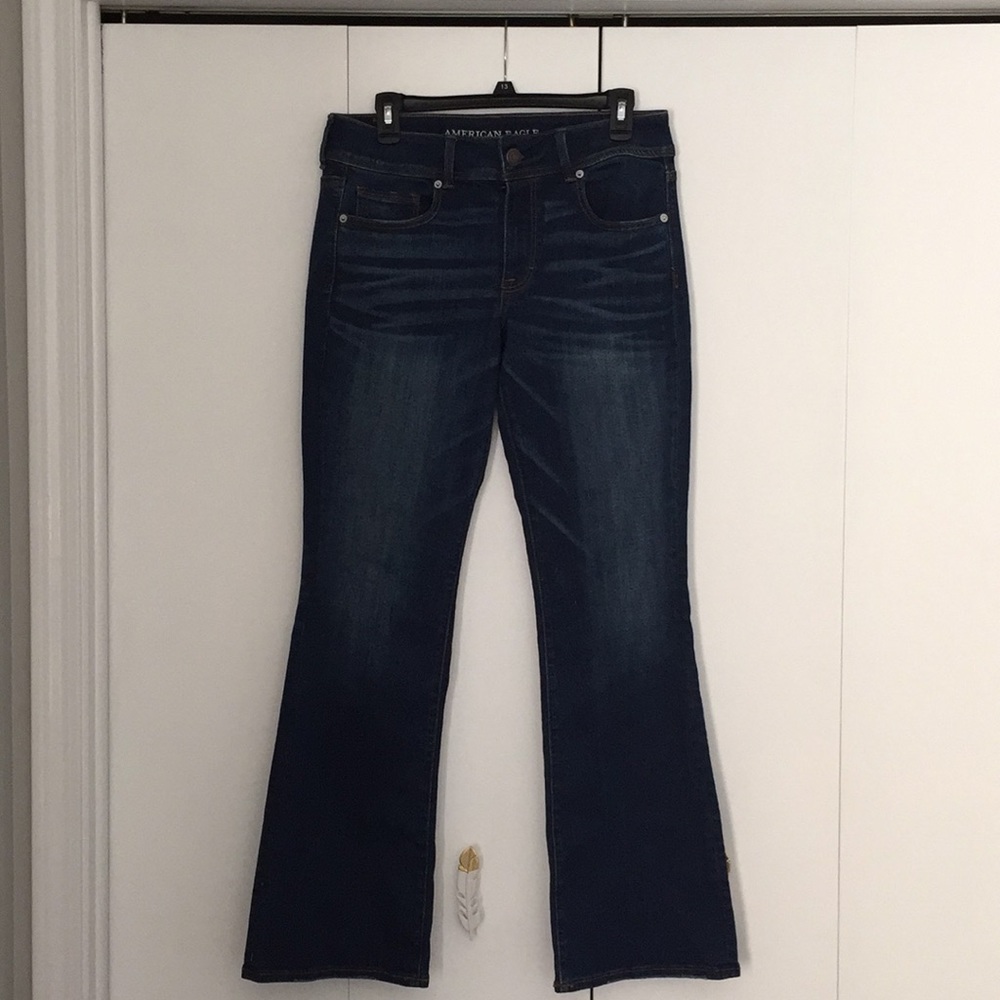 American Eagle new kick boot jeans. 12 regular.